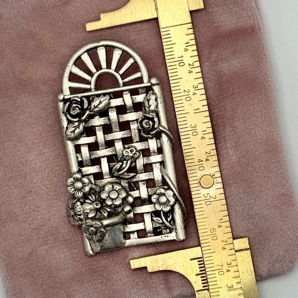 Vintage Danecraft Flower Garden Trellis Gate Brooch Pin Signed Silver Tone - Picture 6 of 8